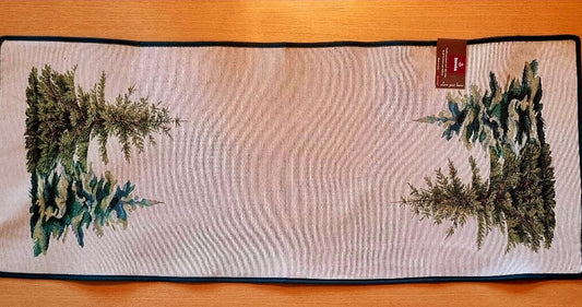 Runner in gobelin Foresta con abeti verdi, dimensioni 37x48 cm, ideale per tavolo rustico