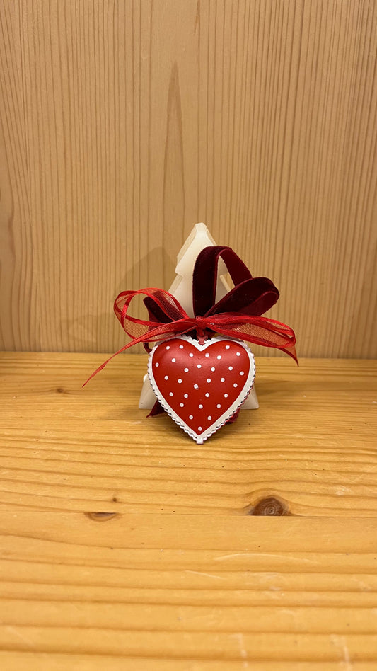 Sapone profumato a forma di alberello con cuore