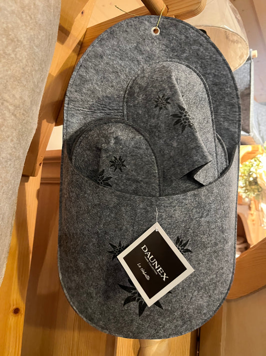 Set di ciabatte per ospiti Stella Alpina in feltro grigio, 4 paia, taglia unica, tasca decorativa montagna