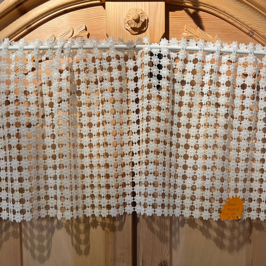 Tenda tirolese a metraggio con motivo macramè a fiori, altezza 145 cm