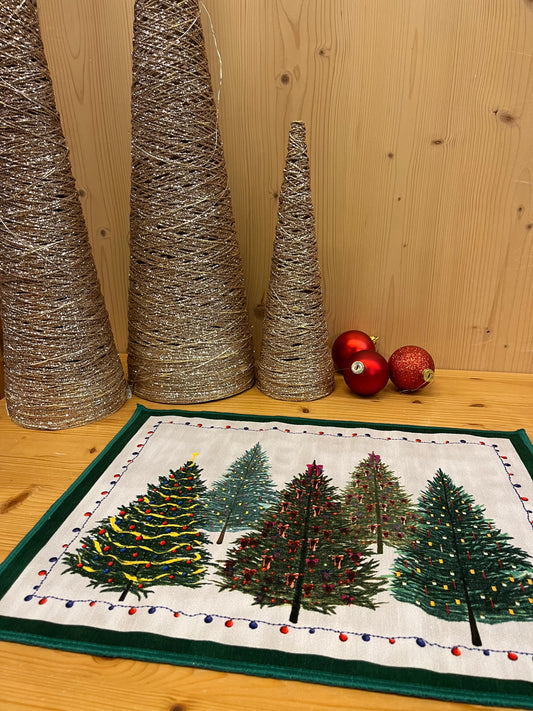 Coppia di tovagliette natalizie con albero di Natale